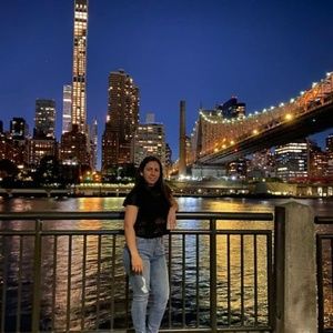 Meet your Posher, Saida